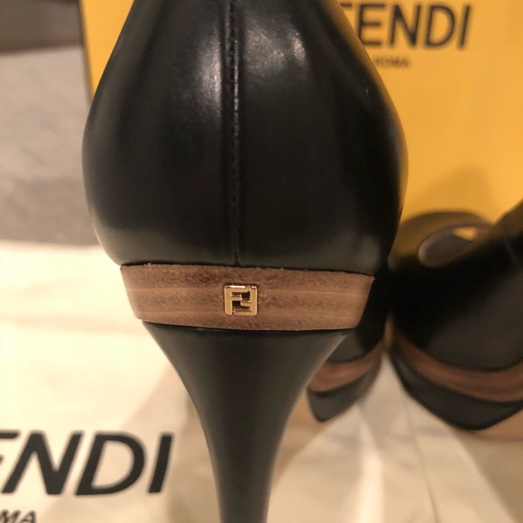 NWOT Fendi Peep-Toe Pump - size 36 - Picture 6 of 8
